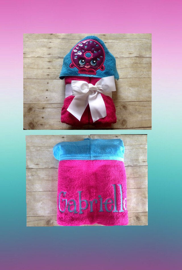 Delish Donut Hooded Bath Towel